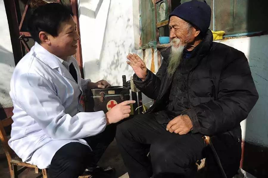 他，用行动诠释“医者仁心”！